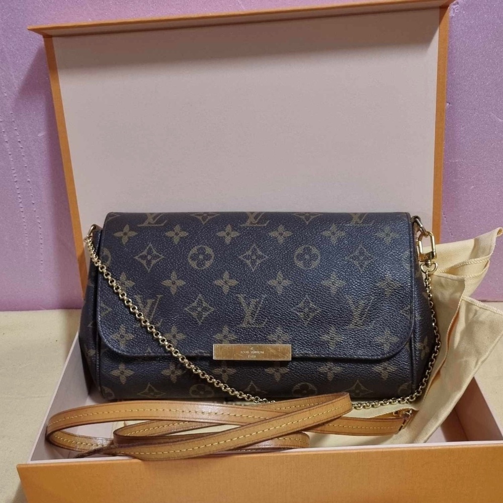 sold Louis Vuitton Favorite MM